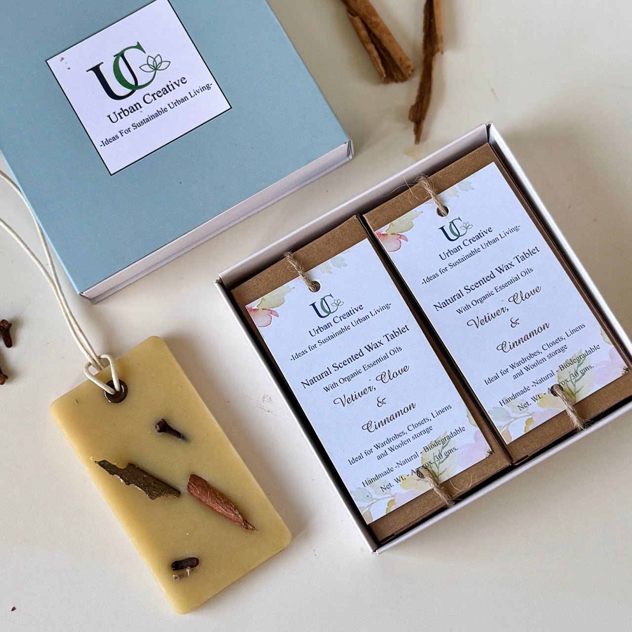 Vetiver, Clove & Cinnamon – Warm and Spicy fragrance wax tablet
