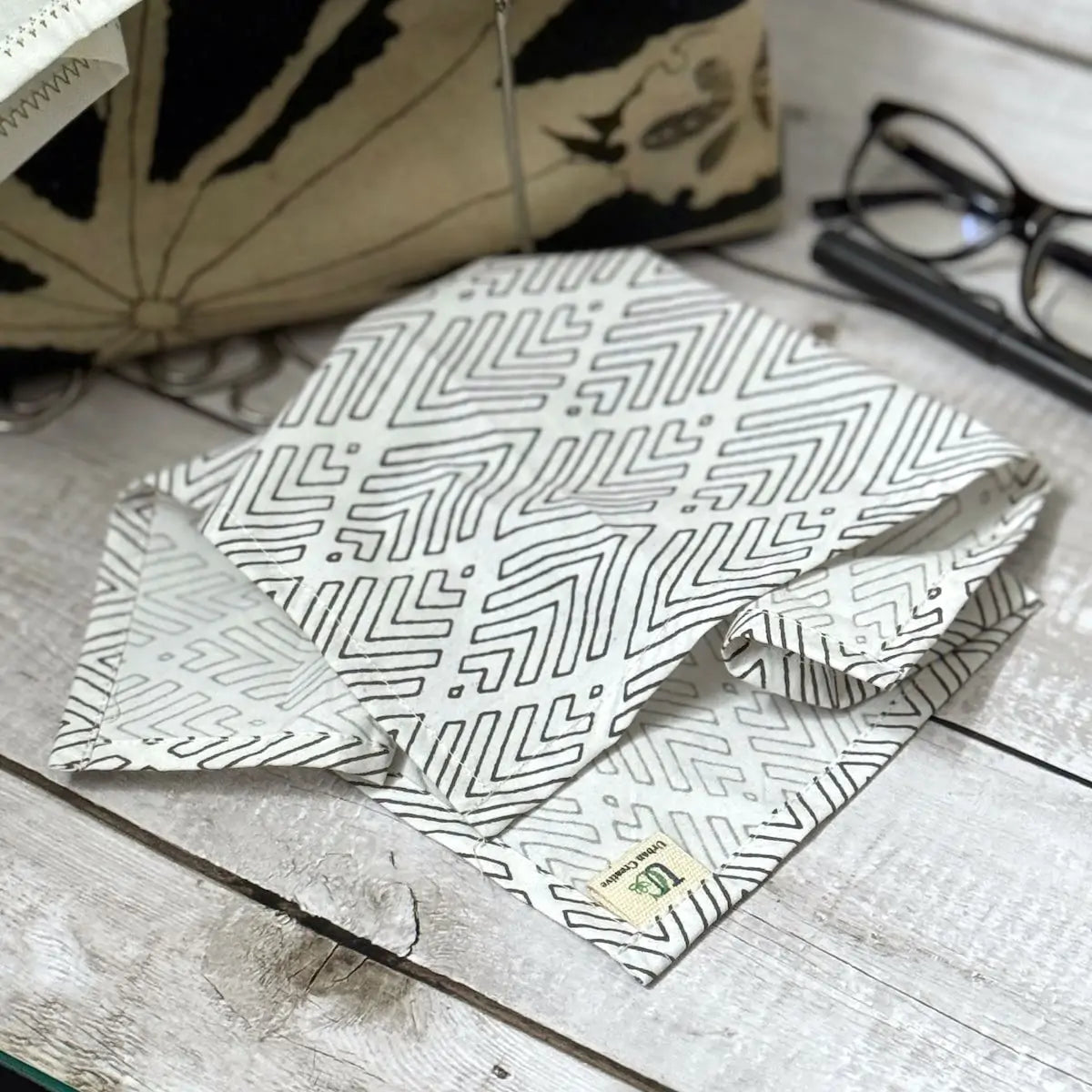 Set of 3 grey and white print organic cotton handkerchiefs