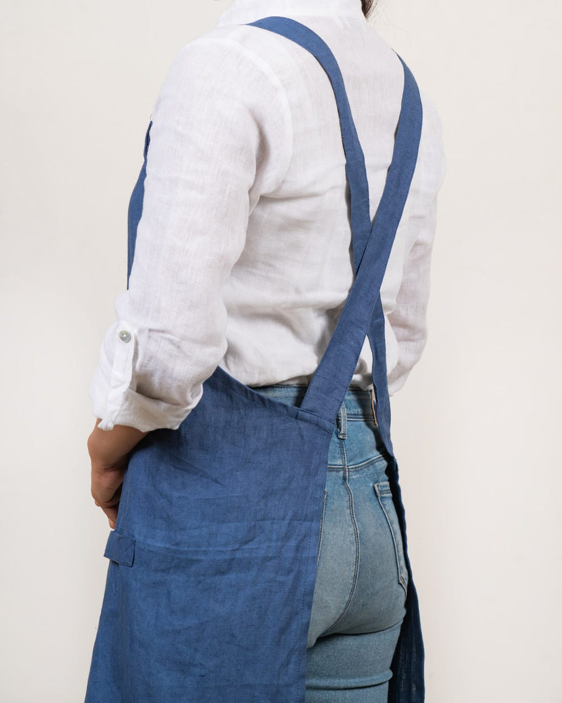 Cross Back Apron in 100% Hemp