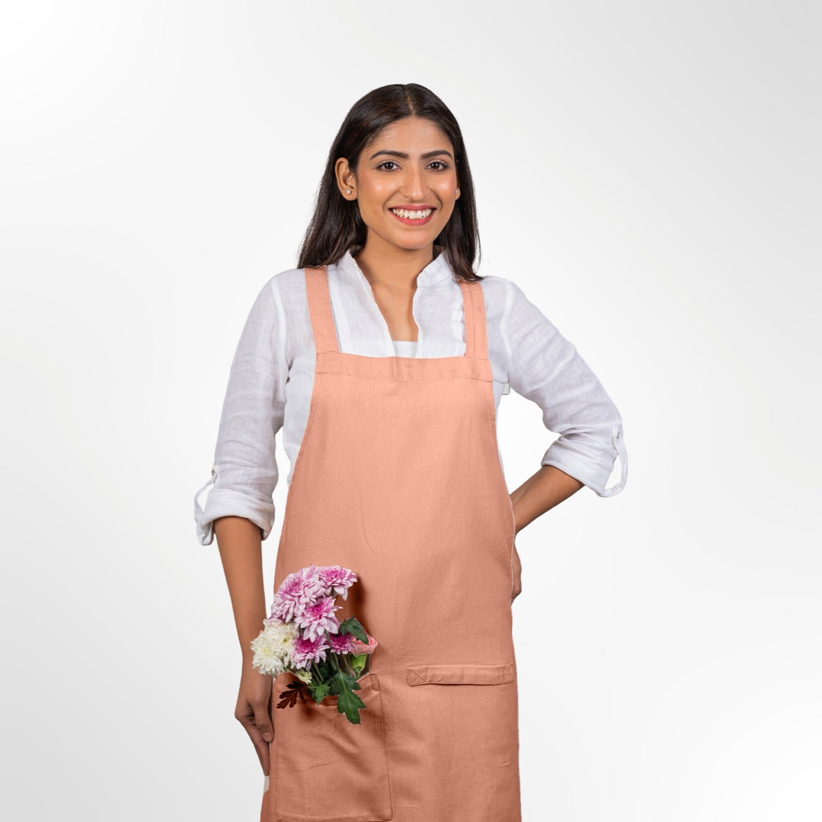 Cross Back Apron in Organic Cotton